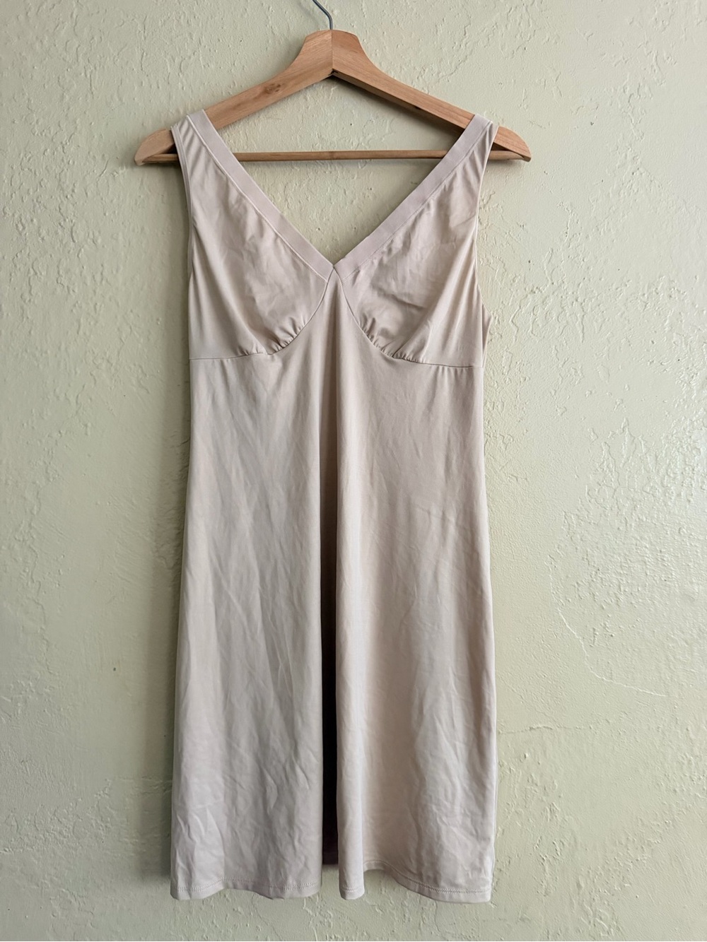 Vanity Fair Nude V-Neck Slip